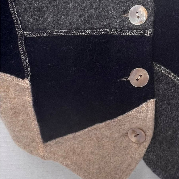 Vintage 80s 90s Lambswool Patchwork Crop Vest Mother-of-Pearl Buttons - Picture 3 of 5